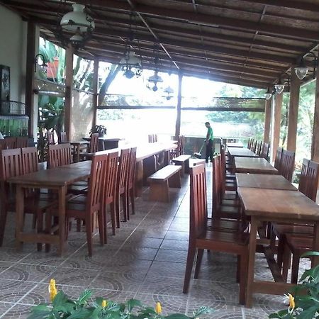 Villa Bukit Pinus Bogor Exterior foto
